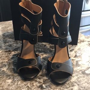 L.A.M.B. Mirage black leather heels 7.5